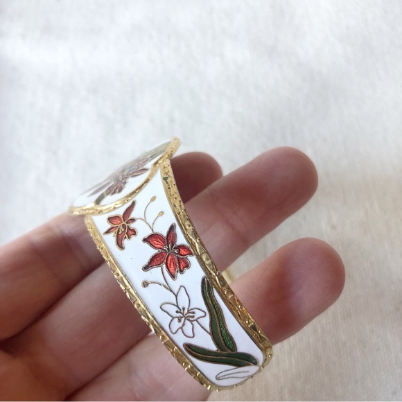 Vintage Cloisonne Enamel Hinged Cuff WHITE only - Picture 3 of 5